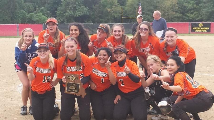 Softball team wins districts for second year in a row