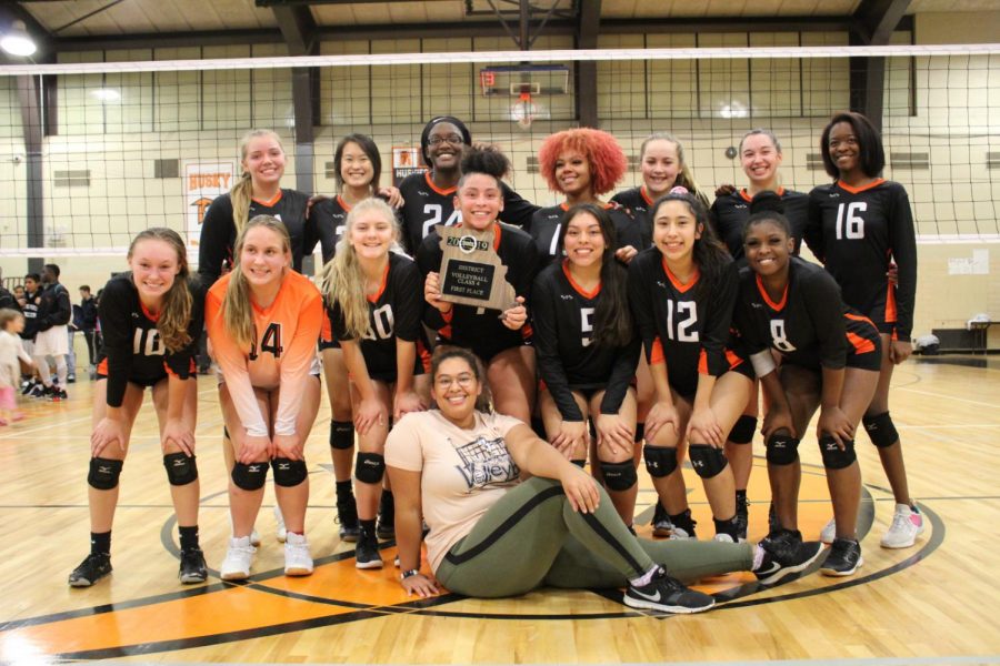 Girls+volleyball+finishes+their+record-breaking+season